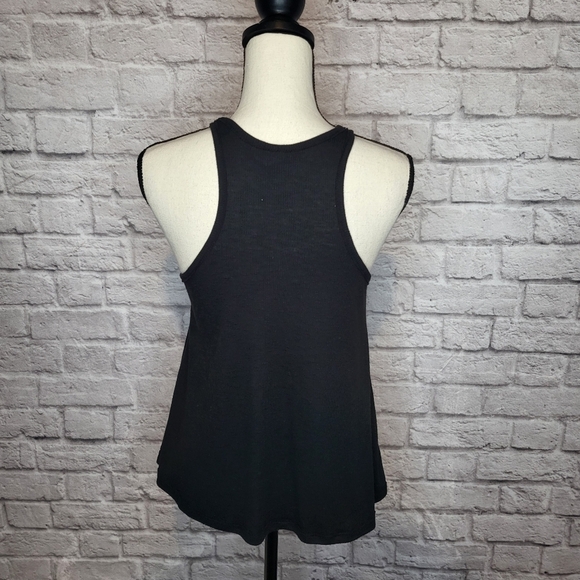 Free People top women's black swing tank racerback scoop neck size XS - Picture 7 of 10